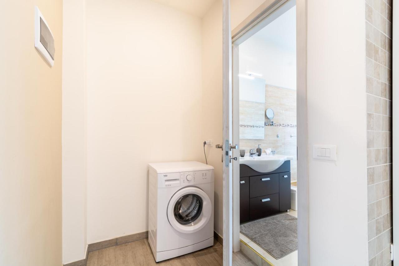 Bologna Train Station Apartment - Self Check-In Екстериор снимка